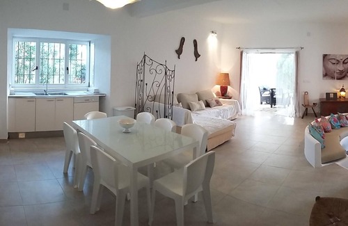 Santa Eulalia del Rio Maison | Belle villa en face de la mer. Maison en première ligne de mer.