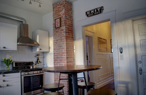 Midtown Appartement | Beau studio de séjour prolongé professionnel / infirmière de voyage - Midtown