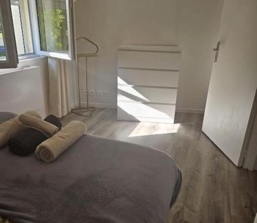 Veneux-les-Sablons Maison | Beautiful F2 apartment 5 stops by train from Paris