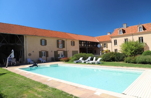 Bernadets-Debat Maison | Beau gîte familial dans les régions rurales de la France