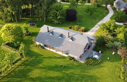 Quetteville Cottage | Belle Maison Familiale avec Piscine chauffée et Tennis à 15mn de Deauville