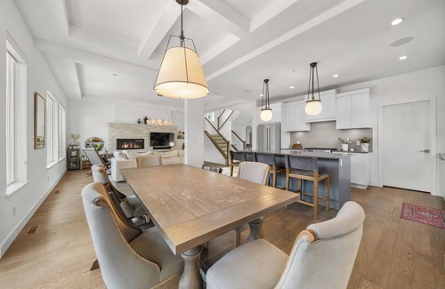 Squamish Maison | Beautiful Family Home in Squamish with Sauna/Cold Plunge and Peloton