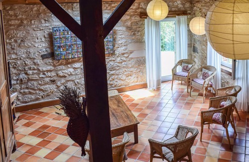 Montcabrier Maison | 7 chambres hébergement à Monségur