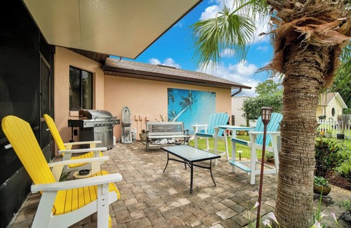 DeLand Maison | Belle Fishing Lake Front Home, proche des plages et des parcs à thème, pour 6 personnes.