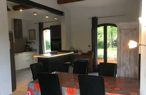 Chateauneuf-le-Rouge Villa | BELLE VILLA AVEC PISCINE à 10 minutes d' Aix en Provence