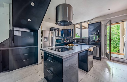 Pierrefitte-sur-Seine Maison | Beautiful home in Pierrefitte-Sur-Seine