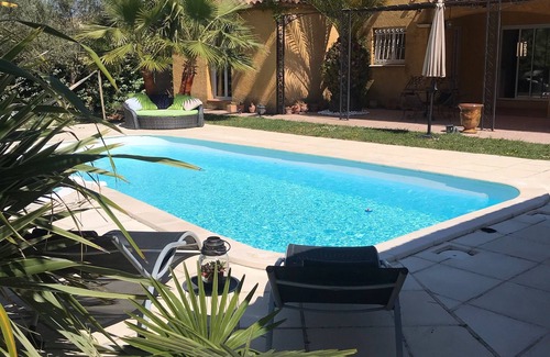 Saint-Jean-de-Cornies Maison | Très belle Villa provençale Paillote Piscine privée, spa jardin 1500m2
