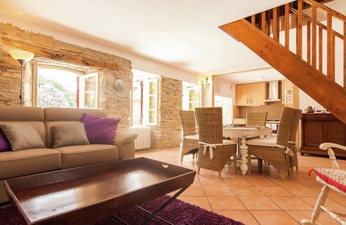 Saint-Medard-d'Excideuil Cottage | Belle maison de vacances avec piscine