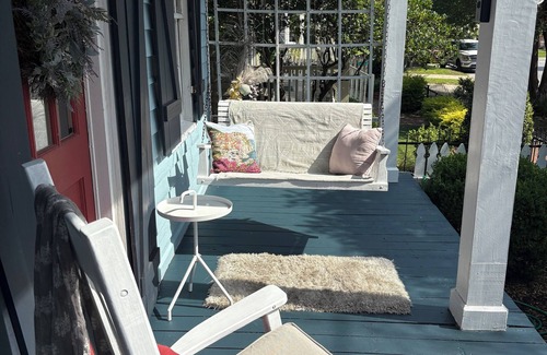 Seville Historic District Cottage | Beautiful French Creole Historical studio in downtown Pensacola.. one of a kind!