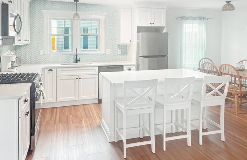 West Belmar Maison | Beautiful new fully-renovated house close to Belmar and Spring Lake beach!
