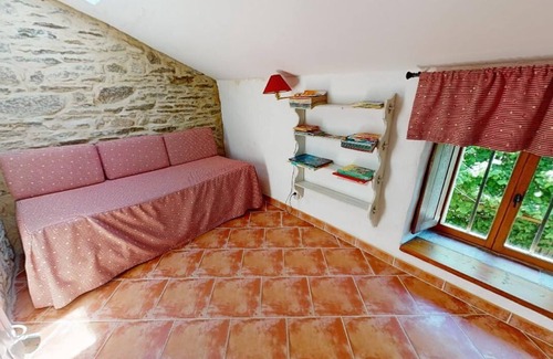 Les Martys Cottage | Beau Gîte 3 épis, en pierre apparentes avec sa terrasse ombragée