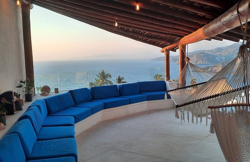 Las Playas Maison | Beautiful house, unsurpassed view and comfort.