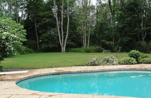 Hingham Maison | Belle Hingham Family Estate, piscine chauffée et salle de jeux.