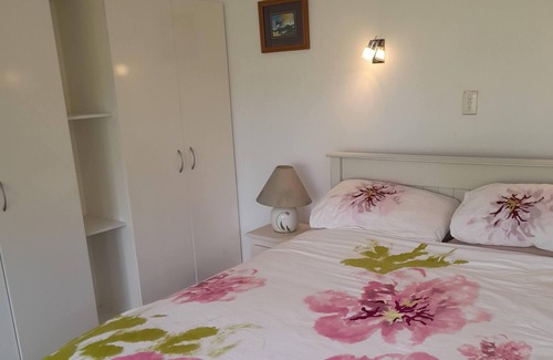 Waikuku Beach Autre | Beautiful & Historic Coachhouse restored for modern living
