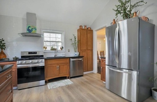 Stony Brook Maison | Beautiful historic home in Stony Brook!