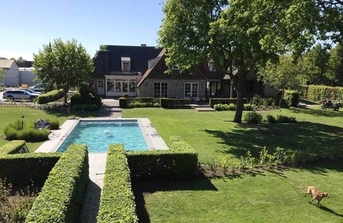 Balen Maison | Beautiful holiday home in Vlaanderen with shared pool