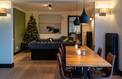 Balen Maison | Beautiful holiday home in Vlaanderen with shared pool