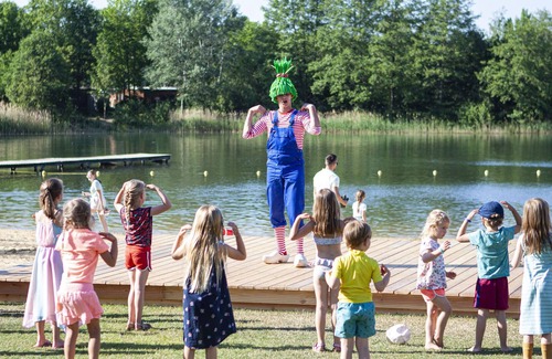 Maasbree Maison | Beautiful holiday home above the water, in a holiday park in Limburg