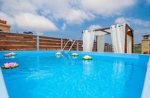 Kournas Maison | Beautiful holiday home in kurnas with private pool