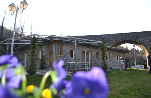 Meyras Villa | Beautiful holiday home on the banks of the river Ardèche with private beach