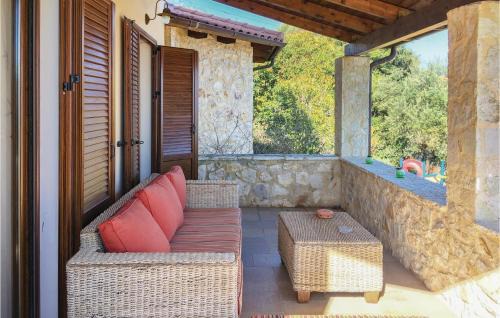 Ziria Maison | Beautiful Home In Aigio