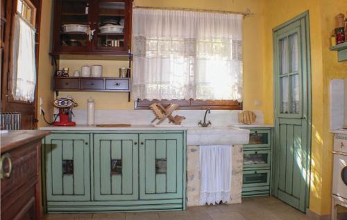 Ziria Maison | Beautiful Home In Aigio