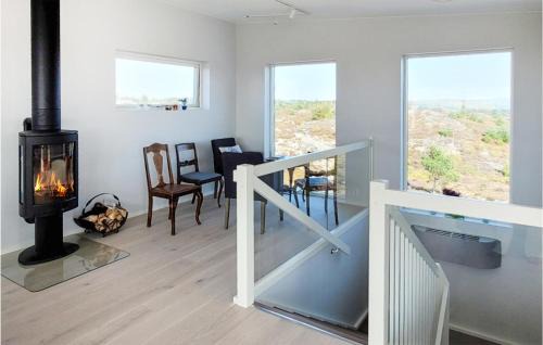 Bomlo Maison | Beautiful Home In Bremnes With Wifi