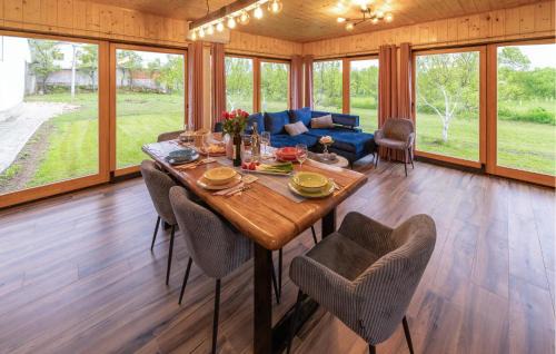 Perusic Maison | Beautiful Home In Bukovac Perusicki