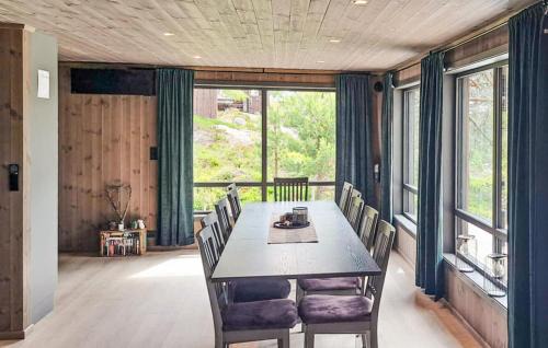 Øvre Ramse Maison | Beautiful Home In Dølemo