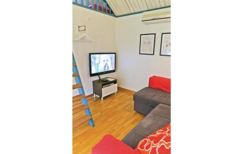 Farjestaden Maison | Beautiful Home In Färjestaden With Wifi