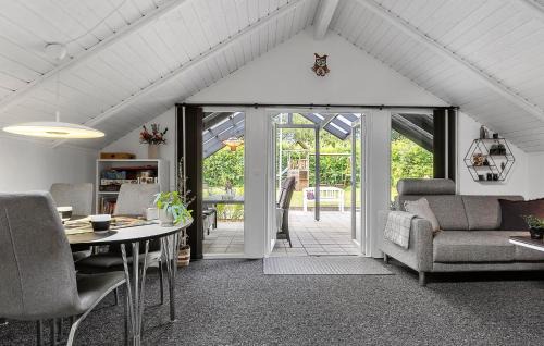 Farvang Maison | Beautiful Home In Fårvang With Wifi