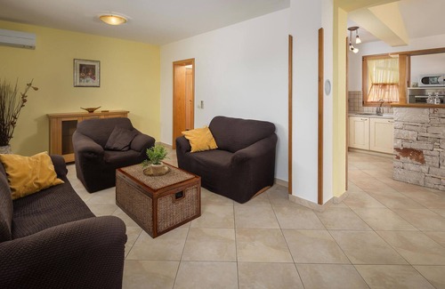 Gajana Maison | Superbe maison à Golubovo avec jacuzzi