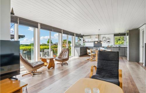 Grevinge Maison | Beautiful Home In Grevinge With Kitchen