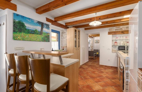Sajini Maison | Belle maison à Barban-Sajini