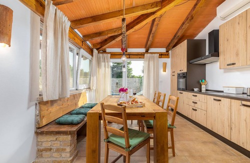 Zminj Maison | Belle maison à Klimni avec WiFi