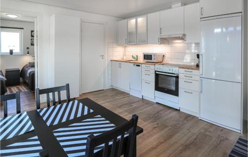 Hagaby Maison | Beautiful Home In Löttorp With Wifi