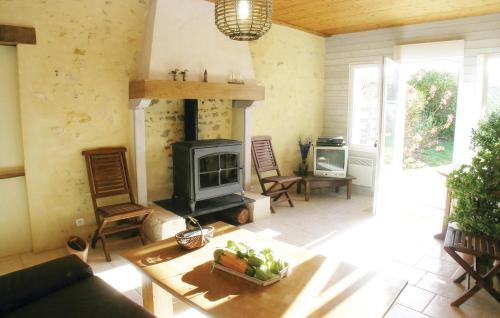 La Jonchere Maison | Beautiful Home In La Jonchere