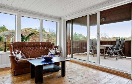 Grundsund Maison | Beautiful Home In Lysekil With Sauna