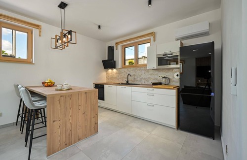 Veliko Trojstvo Maison | Beautiful home in Maglenca with sauna