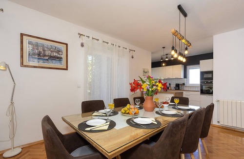 Istok Maison | Maison confortable à Makarska avec WiFi