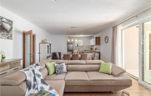Orihi Maison | Beautiful Home In Orihi