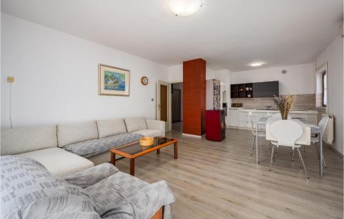 Gulici Maison | Beautiful Home In Porec With Wifi