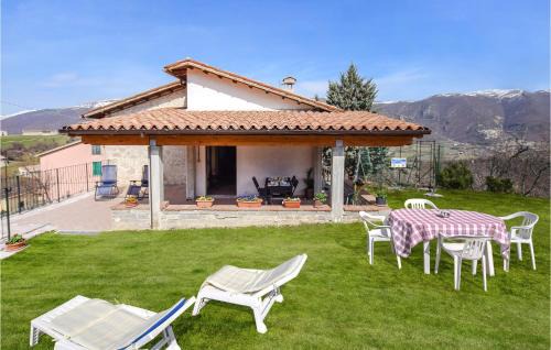 Preci Maison | Beautiful Home In Preci With Wifi