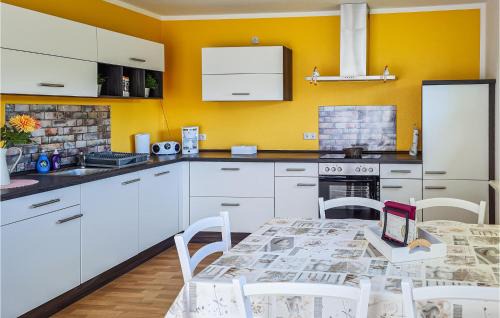 Rukieten Maison | Beautiful Home In Rukieten With Wifi