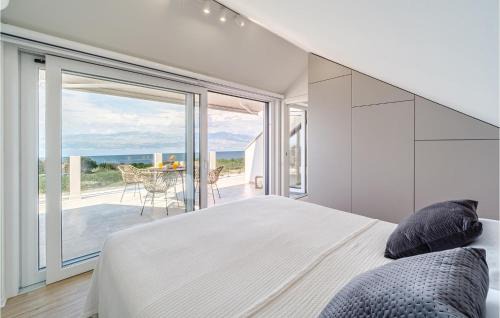 Supetar Maison | Beautiful Home In Splitska- Supetar