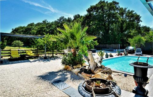 Saint-Victor-la-Coste Maison | Beautiful Home In St Victor La Coste