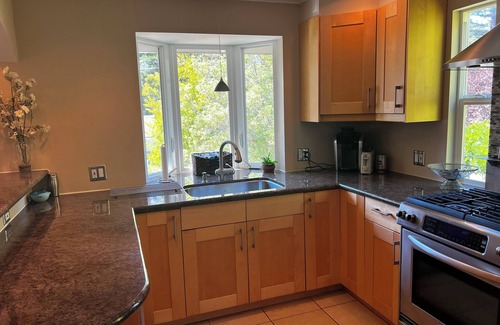 San Carlos Maison | Beautiful home in the heart of San Carlos