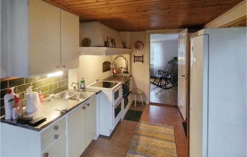 Hultsfred Maison | Beautiful Home In Vena With Wifi