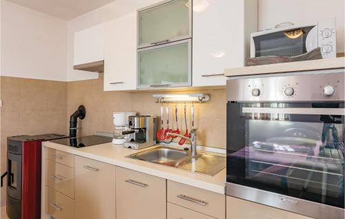Municipality of Zminj Maison | Beautiful Home In Zminj With Kitchen