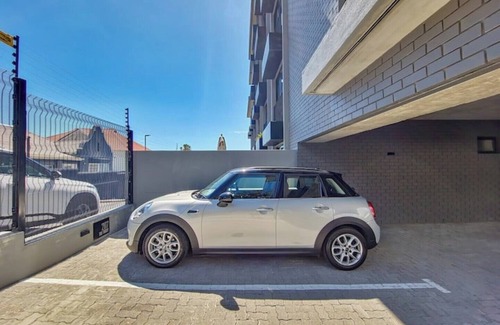 Fresnaye Appartement | Beautiful Home Perfect Location!